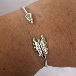 Silver Alloy Arrow Bracelet